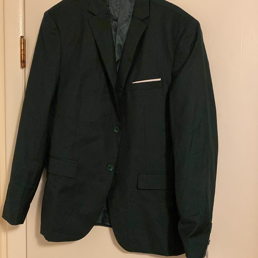 Brand new bottle green men’s suit, size large